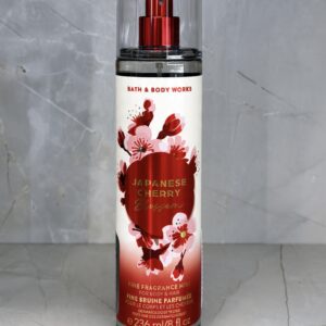 SPLASH Japanese Cherry Blossom DE BATH AND BODY WORLS  236ML
